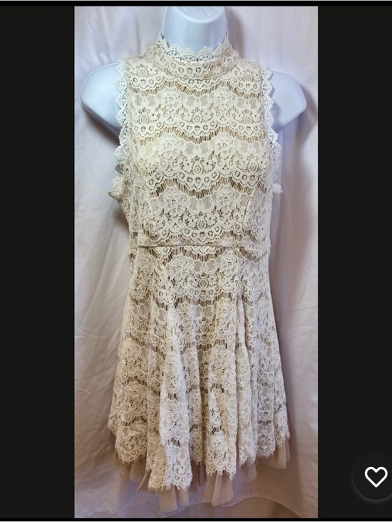 Trixxi Dresses & Skirts - Trixxi Cream Lace Midi Dress